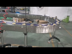 Machine d'emballage et de scellage de gobelets de nouilles instantanées avec alimentation de sachets d'assaisonnement