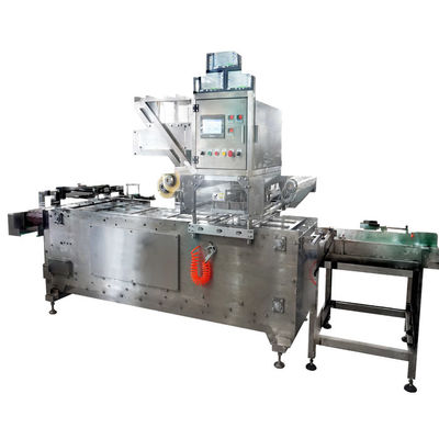 Machine de scellage de plateaux pour aliments surgelés 30 à 50 plateaux/min pour le film en rouleau