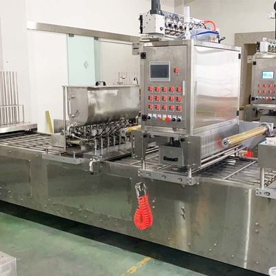 Machine d'emballage de plateaux à repas 3,5 kW pour contenant de restauration rapide en salade